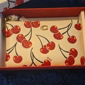 NIB COACH White Pebbled Leather Small Cherry Wristlet PRICE FIRM